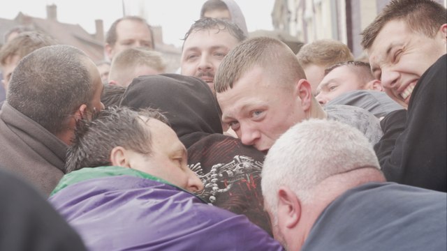 « Il n'y a plus assez de célibataires! » : à Tricot, déception générale après une choule express