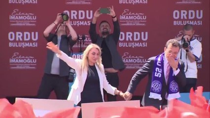 İmamoğlu'ndan Hükümete: "Deprem Olduktan Sonra 48 Saat Neredeydiniz?