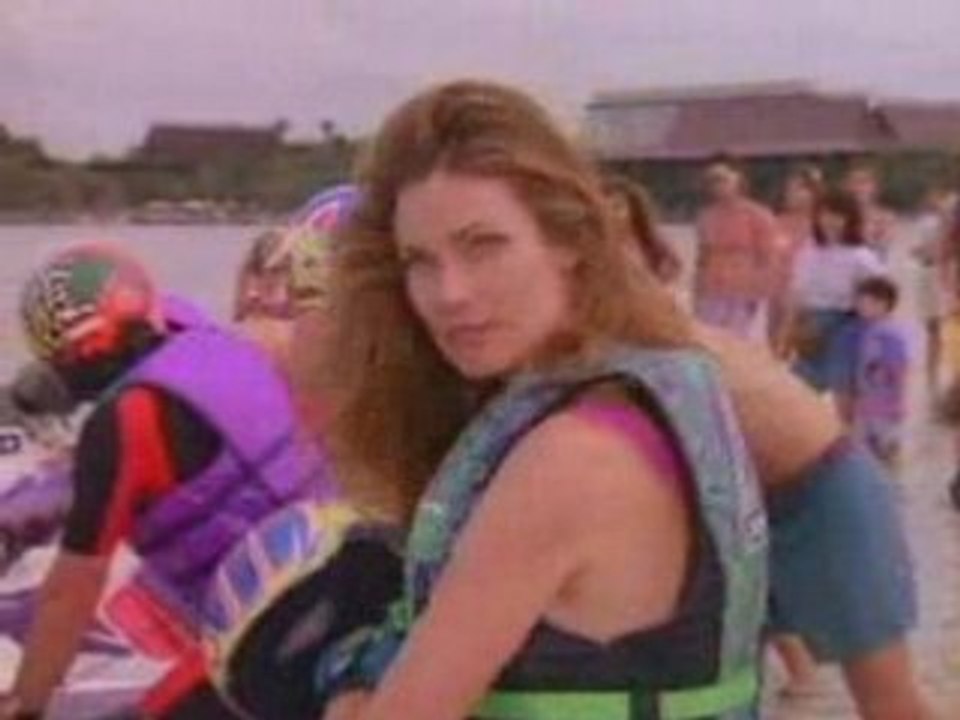 Serie TV - Caraibes Offshore - Generique