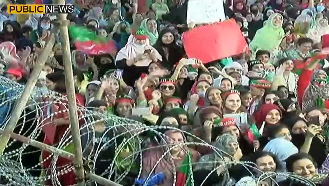 عمران خان کی آج پہلی بار مریم نواز کوداد    یہ ویڈیو دیکھ کر آپ بھی ہنس ہنس کر بے حال ہو جائیں گے