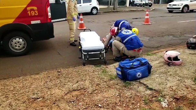 Mulher fica ferida em acidente de trânsito na Rua Marechal Cândido Rondon
