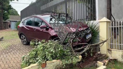 Forte colisão entre C3 e HRV é registrada no Bairro Neva