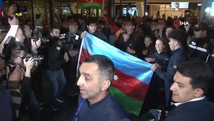 Ermenistan'daki Avrupa Halter Şampiyonası'ndan geri çekilen Azerbaycanlı sporcular Bakü'ye geldi