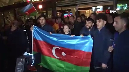 Ermenistan'daki Avrupa Halter Şampiyonası'ndan geri çekildiler! Sporcular Bakü’ye geldi