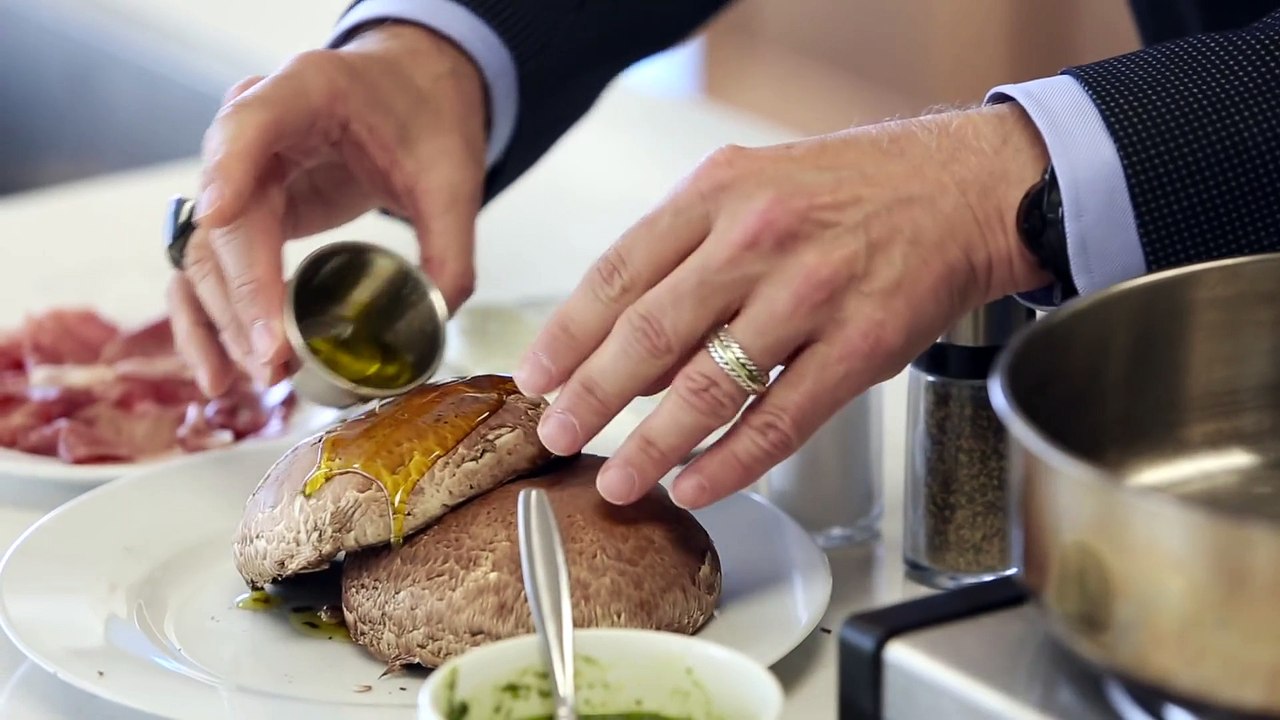 Healthy Pizza Recipe = Big Mushroom?? MUST Watch