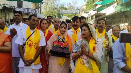 Video...देवदर्शन पदयात्रा निकल मंदिरों में दर्शन किए