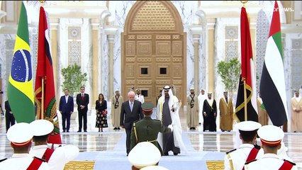 شاهد: لولا يلتقي بن زايد ويوقعان اتفاقات تشمل التغير المناخي وتطوير الوقود المتجدد