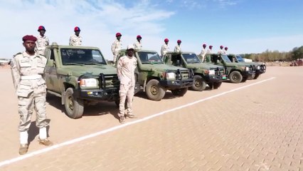 Jartum amanece en su segundo día de bombardeos