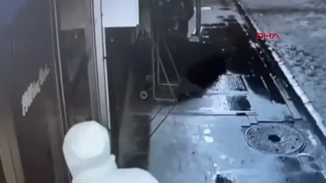 MASKE TAKIP 2 İŞ YERİNDEN HIRSIZLIK YAPAN CEZAEVİ FİRARİSİ YAKALANDI