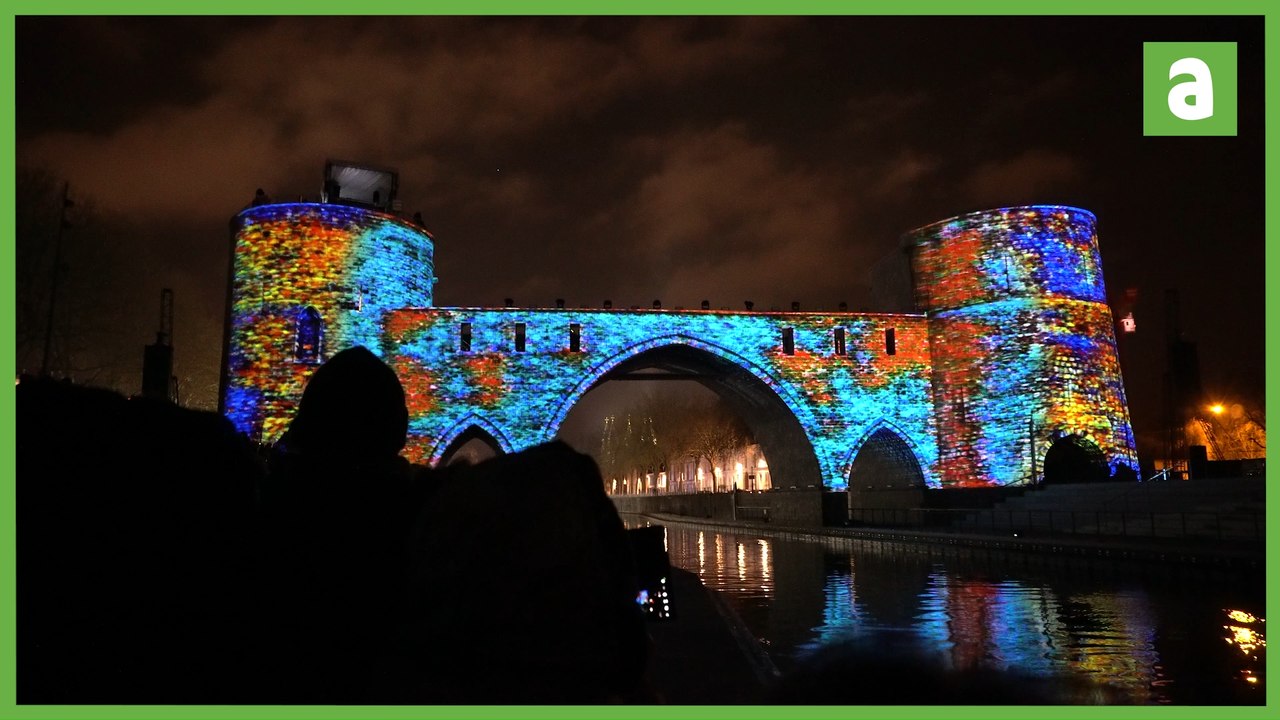 Une projection mapping sur le Pont des Trous re...