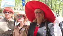 La XIX edición del Paseo de Sombreros revoluciona Barcelona y saluda el inicio de la primavera