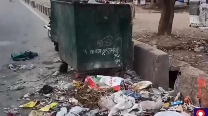 गाजियाबाद: सड़कों पर लगा गंदगी का अंबार देख मीम नेता ने साधा निशाना