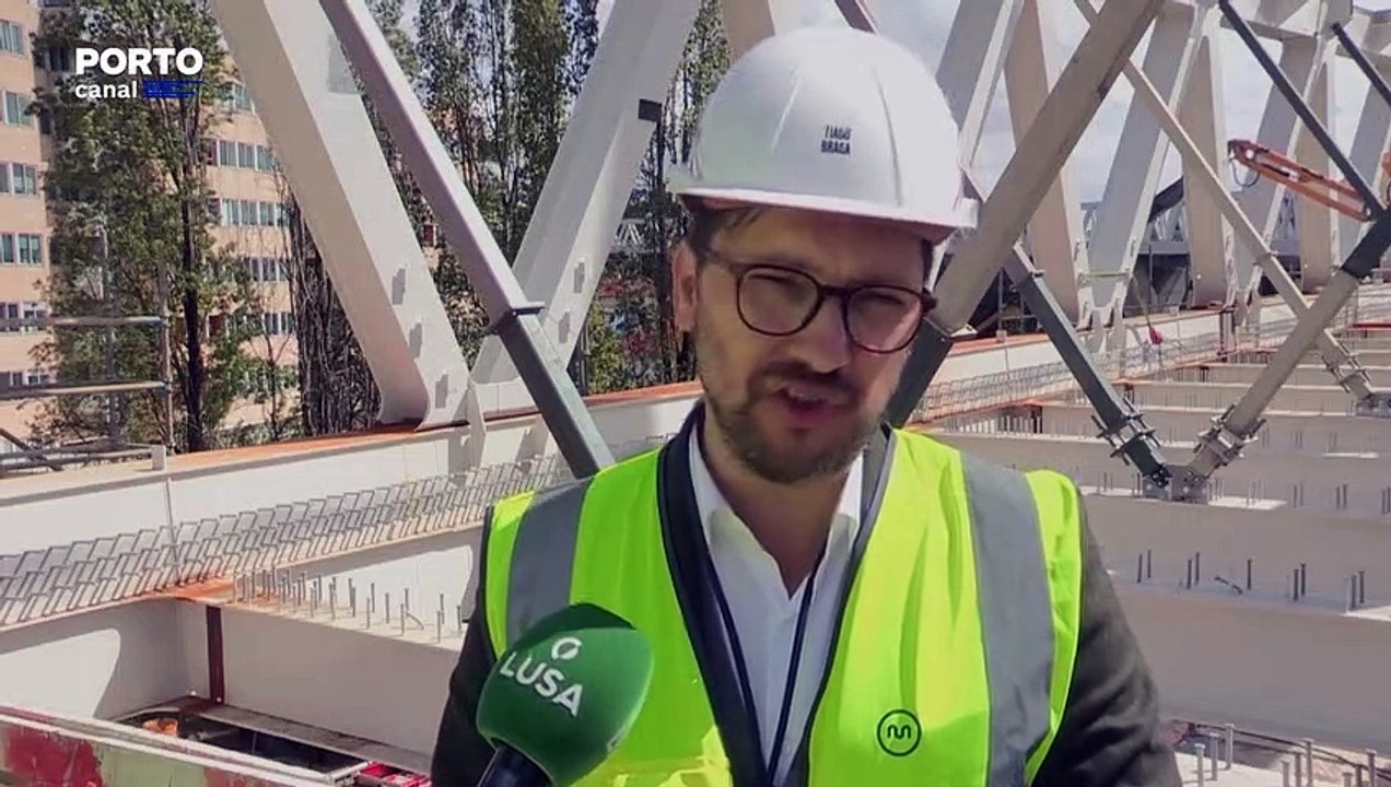 Obras de extensão do Metro prosseguem em Gaia. Os avanços da estrutura metálica do viaduto de Santo Ovídio