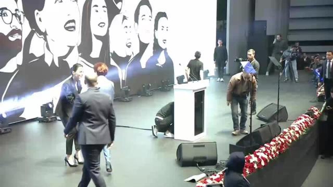 Meral Akşener: "Recep Bey, 'Şahlanıyoruz' Dedikçe Türkiye Dibe Battı.