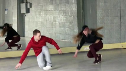 6) Musique.  Santorini 2. Pop. Optimiste. Vibe Mountain