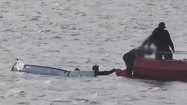 강원도 춘천 의암호에서 카누 뒤집혀...40대 부부 구조 / YTN