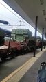 Il video del convoglio di carri armati alla stazione ferroviaria: choc tra i passeggeri a Udine