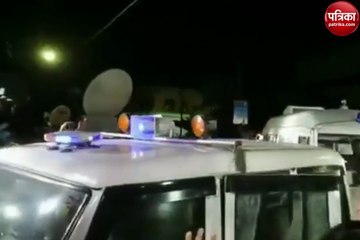 Video : अतीक अहमद के नाबालिग बेटों को बाल सुधार गृह से लाए कब्रिस्तान