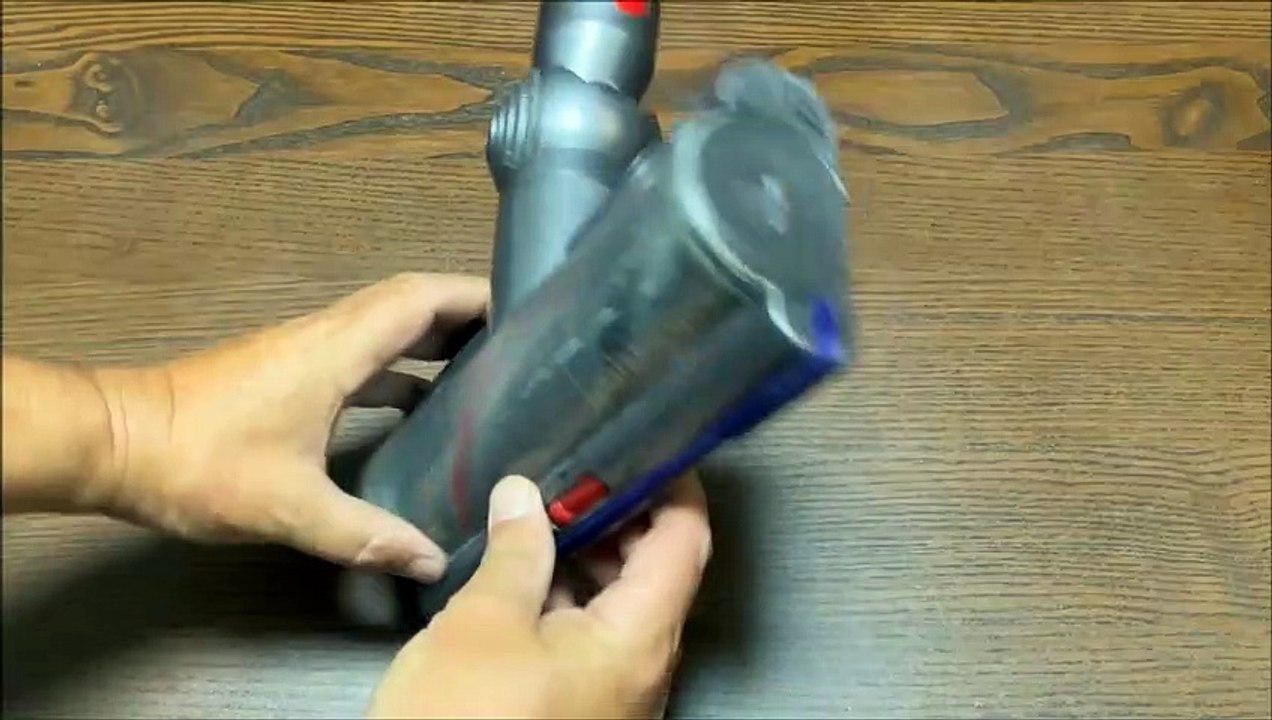 How to Replace the Brush Bar Roller in a Dyson V11 High Torque Cleaner