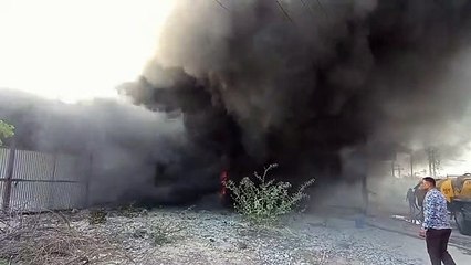 ऐसे उड़ा धुएं का गुब्बार, दहल गए लोग