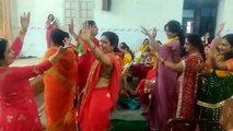 Dance Video: आप भी देखें महिलाओं का शानदार डांस