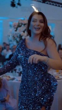 Keşfeten gelen arkadaşlar sayfa sizin sayfanız __ takip et__ Begen__ kaydet__ paylaş ___halay_dunyasi79__Hedef( halay )_•_•_•_•_•_Daha fazlası için takipte kal❤️❤️_•_•_ _•_•_•Görmesini İst_4