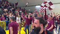I tifosi della Libertas Livorno esultano a Piombino (Video Novi)
