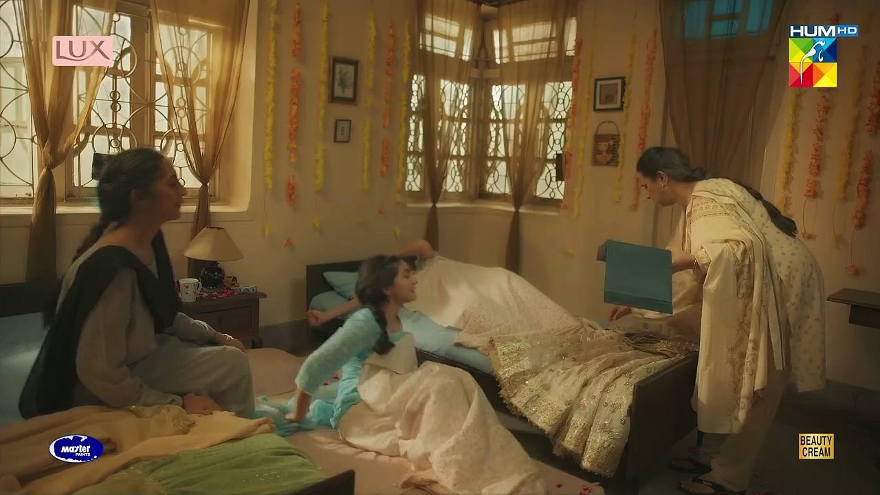 Shadi Ka Pehla Din Dulhan Takleef Mein !! #mayaali #bilalashraf - Yunhi - FLO Digital