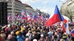 شاهد: الآلاف يتظاهرون ضد الحكومة التشيكية في براغ