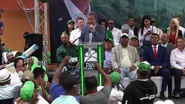 Leonel censura que jóvenes dominicanos tengan que dedicarse al motoconcho