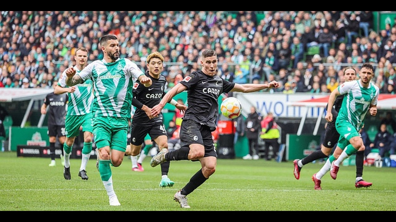 Werder Bremen v Freiburg | Bundesliga 22/23 | M...