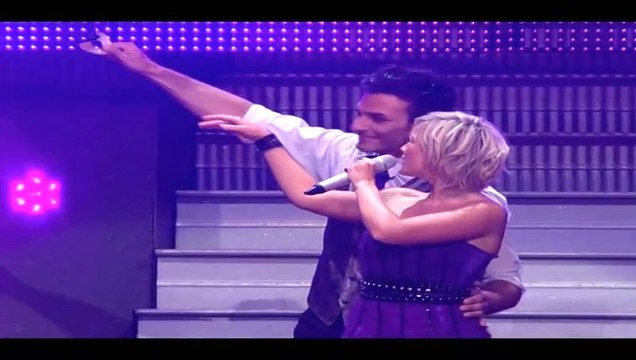 HELENE FISCHER — Frag' nicht wo und wann | Helene Fischer: Live Helene Fischer Zum Ersten Mal Mit Band Und Orchester - (2011)