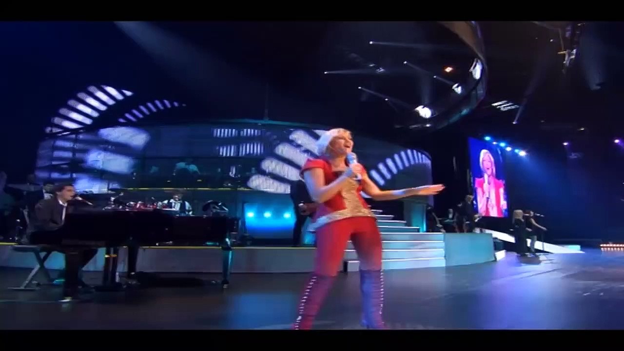 HELENE FISCHER — Ewig ist manchmal zu lang | Helene Fischer: Live Helene Fischer Zum Ersten Mal Mit Band Und Orchester - (2011)