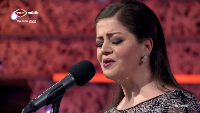 Berrin Şener / Şu seven kalbin feryadını duy bir gece olsun