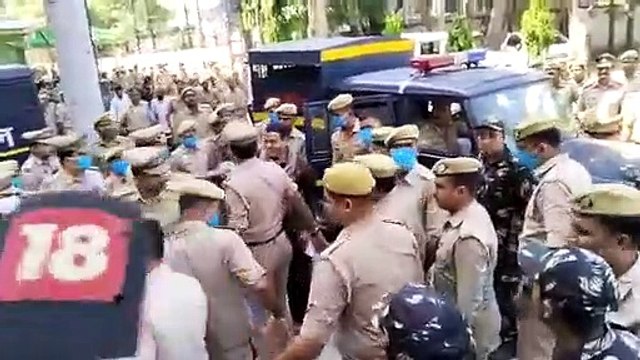 Kanpur: ऐसा कौन सा था सवाल,जिसका जवाब देने से किया सपा विधायक ने इनकार- (देखिए वीडियो)