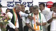 कर्नाटक चुनाव : कांग्रेस में शामिल हुए पूर्व CM जगदीश शेट्टार, टिकट न मिलने से थे नाराज