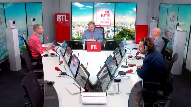 Bertrand Chameroy : Emmanuel Macron fait du OSS 117