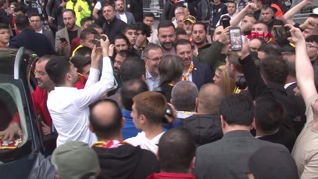 SPOR Bakan Kasapoğlu: İzmir'de spordaki çıtayı yukarılara çekeceğiz