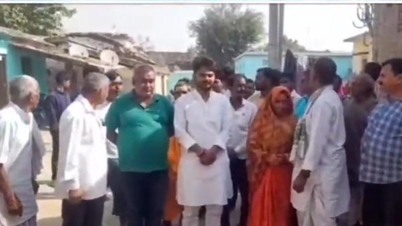 सारण: छपरा के छात्र को पीएम ने दिया रेलवे में नौकरी का नियुक्ति पत्र, ग्रामीणों में हर्ष