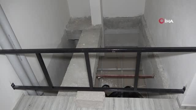 İhmal can aldı: Tedavi için geldiği Adana'da asma kattan düşen kadın hayatını kaybetti