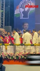 उद्धव ठाकरेंची एन्ट्री होताच लोकांनी 'हे' काय केले