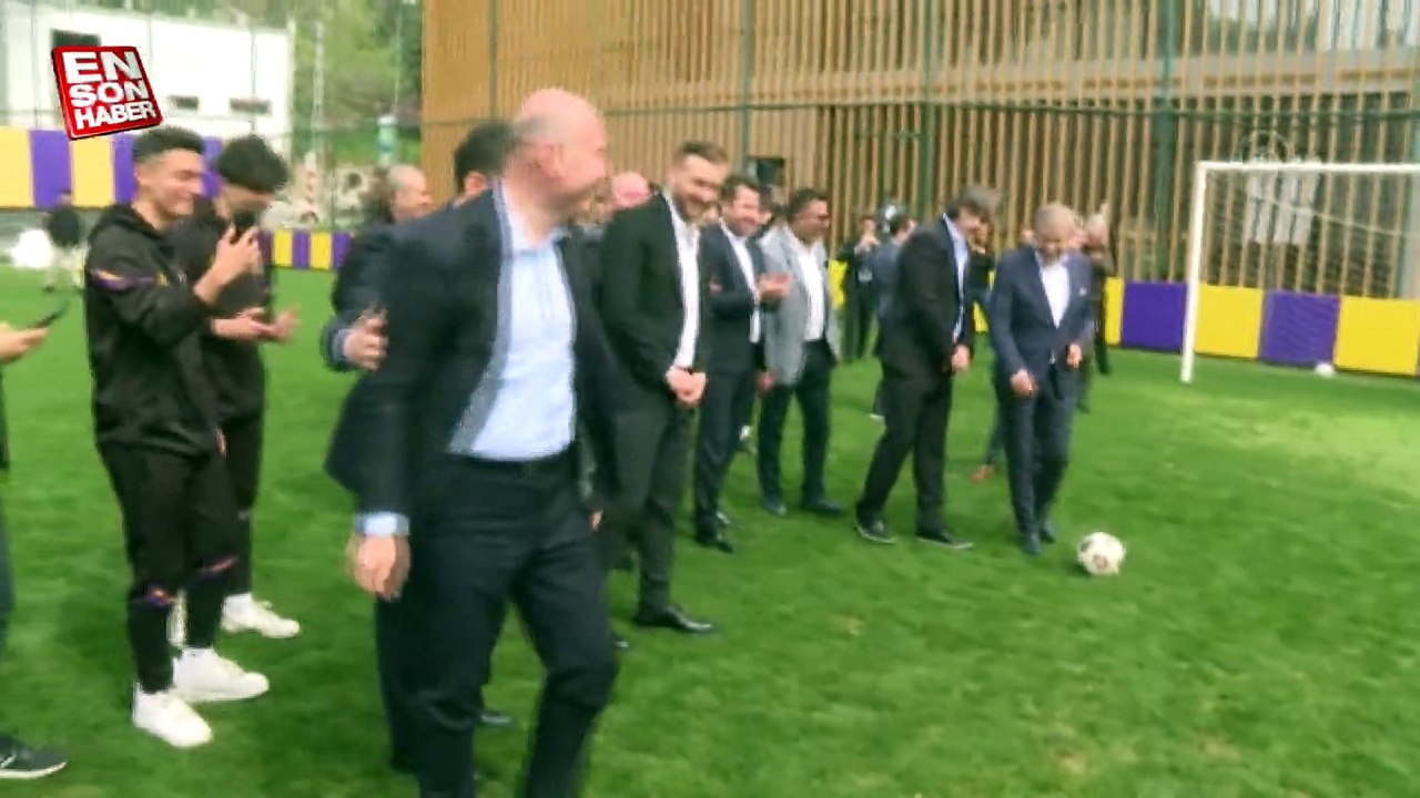 Bakan Süleyman Soylu'dan Eyüpspor'a ziyaret