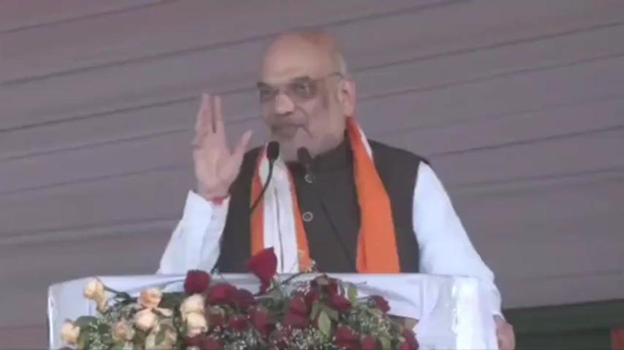 কলকাতা: অমিত শাহের পদত্যাগ দাবি করলেন মমতা!