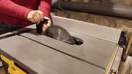 Astuce pratique : ajustez facilement votre couteau diviseur pour des rainures parfaites 🛠️