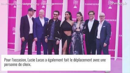 Tải video: PHOTOS Lucie Lucas : Apparition surprise de sa fille Lilou à Cannes, la comédienne se fait presque voler la vedette