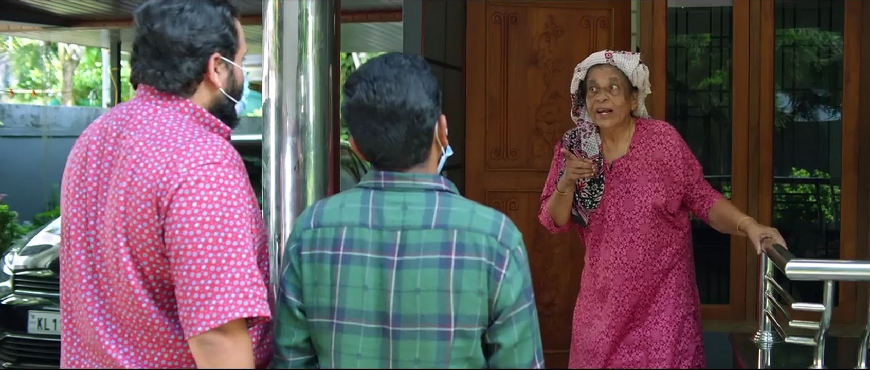 Kadina Kadoramee Andakadaham - Official Trailer _ Basil Joseph _ Muhashin _ Govind Vasantha