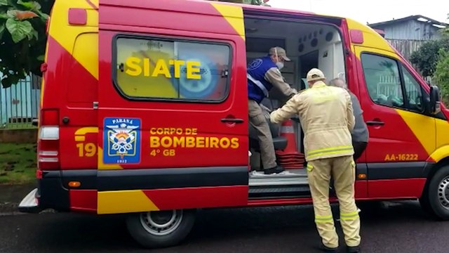 Idoso sofre suspeita de fratura no nariz após cair na rua