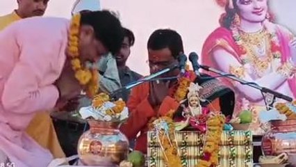 भिंड: मानहड़ में चल रही श्रीमद् भागवत कथा में सम्मिलित हुए राज्यमंत्री ओपीएस