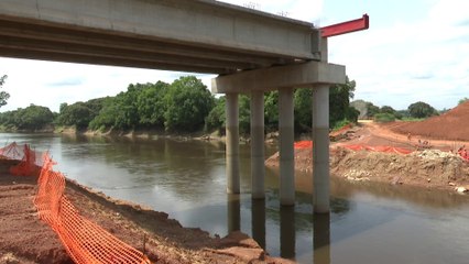 Construction d'un nouveau  pont sur la rivière N'Zo  à Guiglo