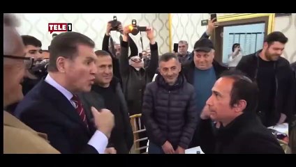 Mustafa Sarıgül duyma engelli yurttaşı CHP'ye oy vermeyi ikna etti